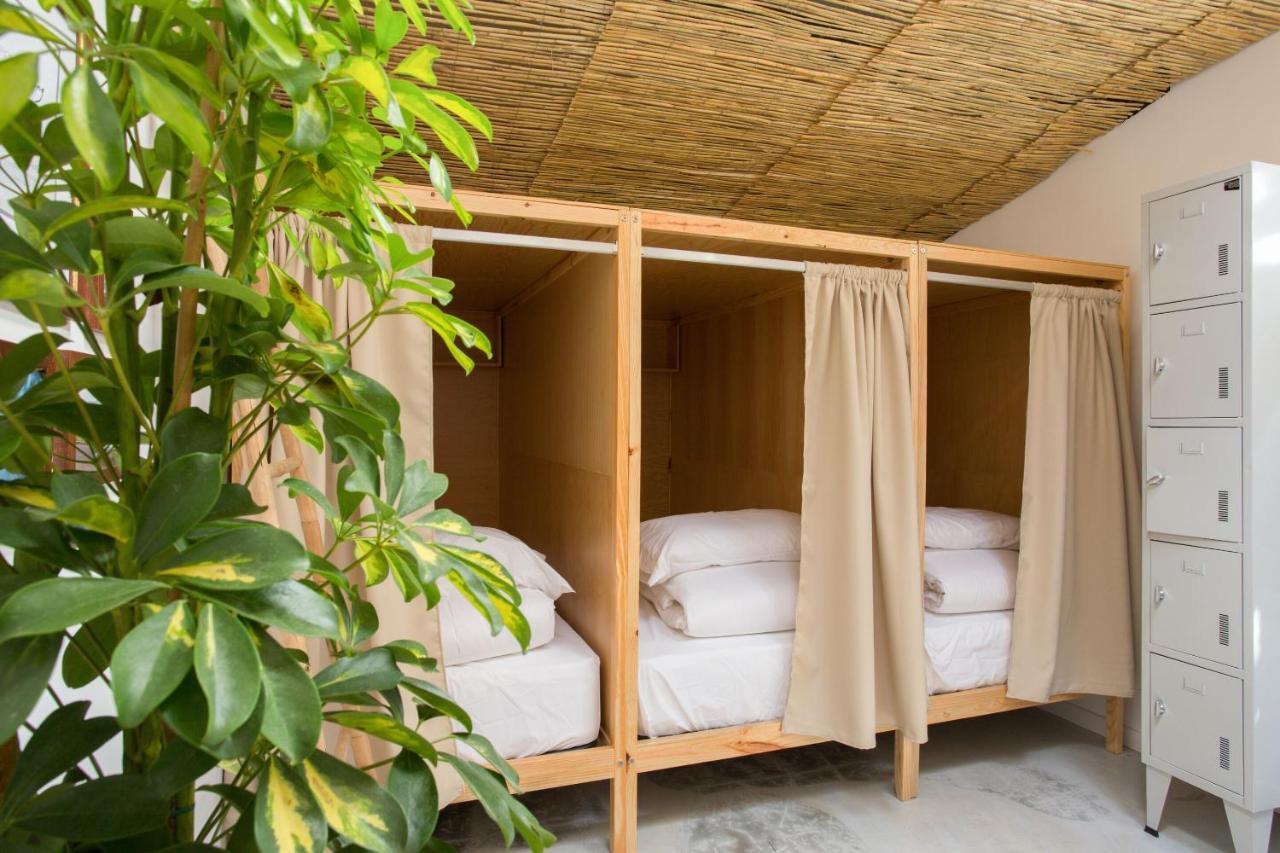 Selina Boavista Ericeira Hostel Room photo