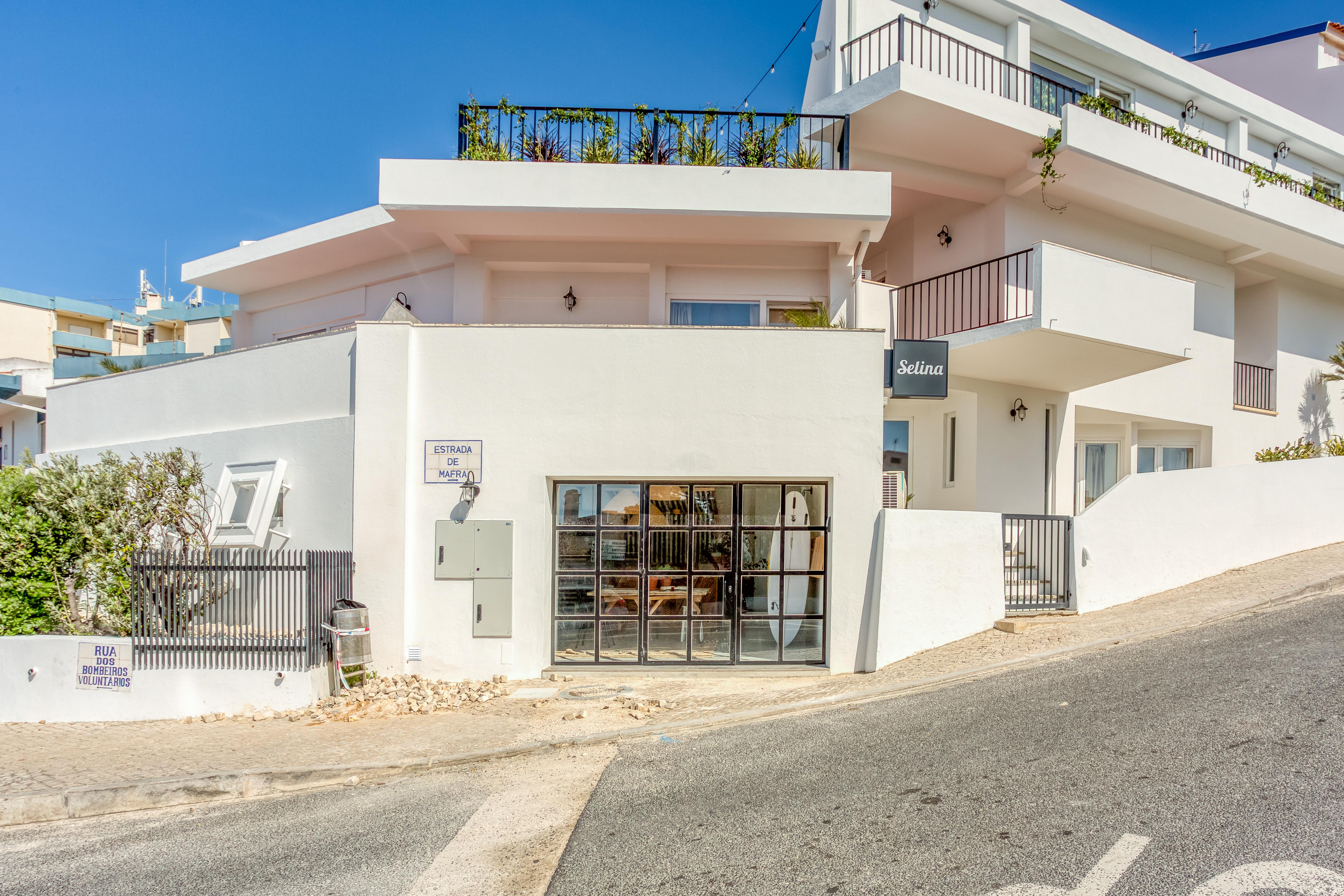 Selina Boavista Ericeira Hostel Exterior photo