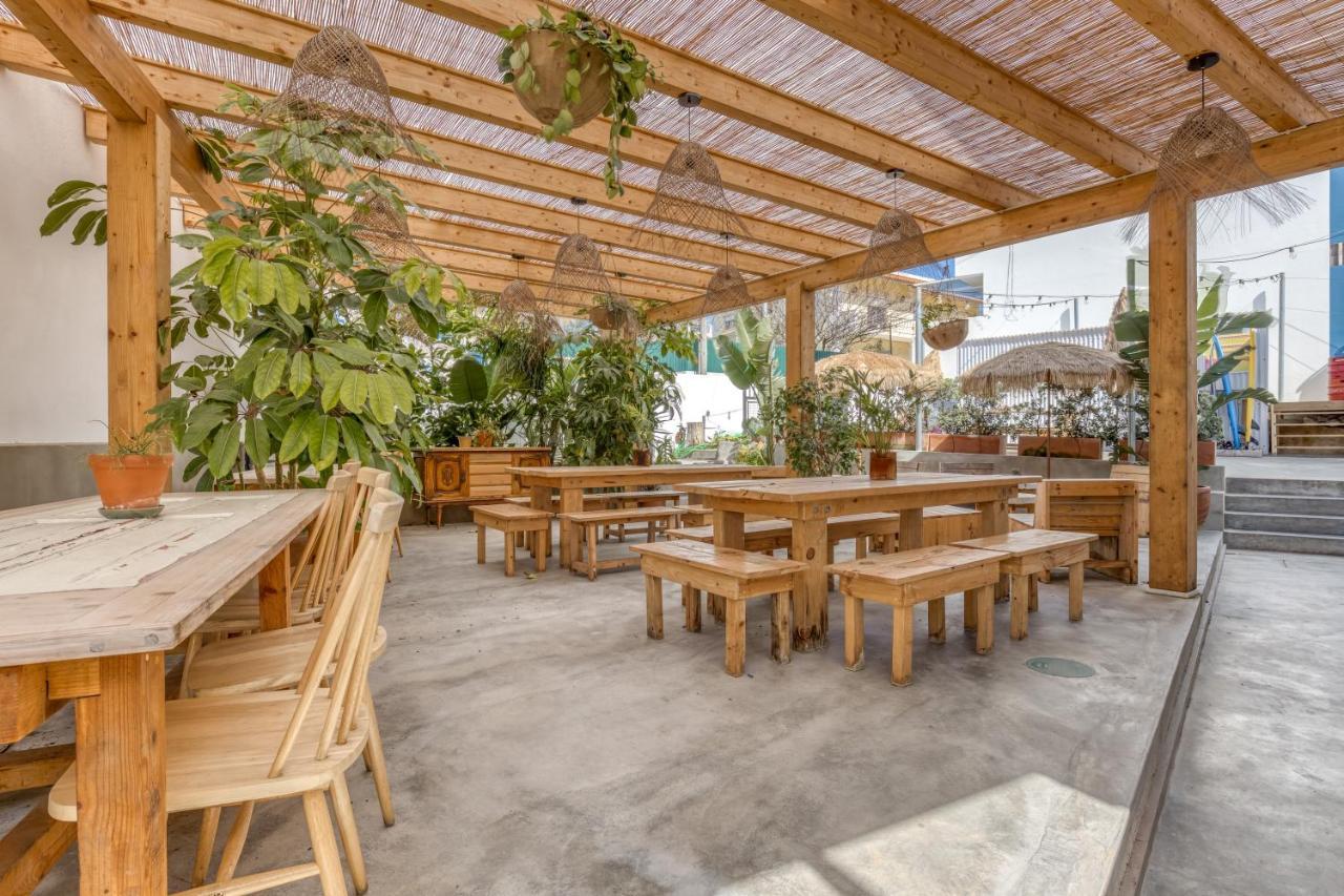 Selina Boavista Ericeira Hostel Exterior photo